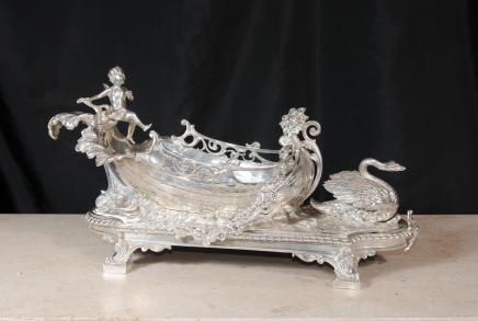 George II Silver Plate Boot Cherub Tafelaufsatz Geschirrfach Swan