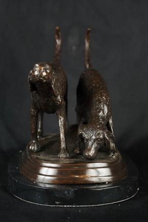 Paar Englisch Bronze Bloodhond Hunde Jagdhunde Statue Tiere