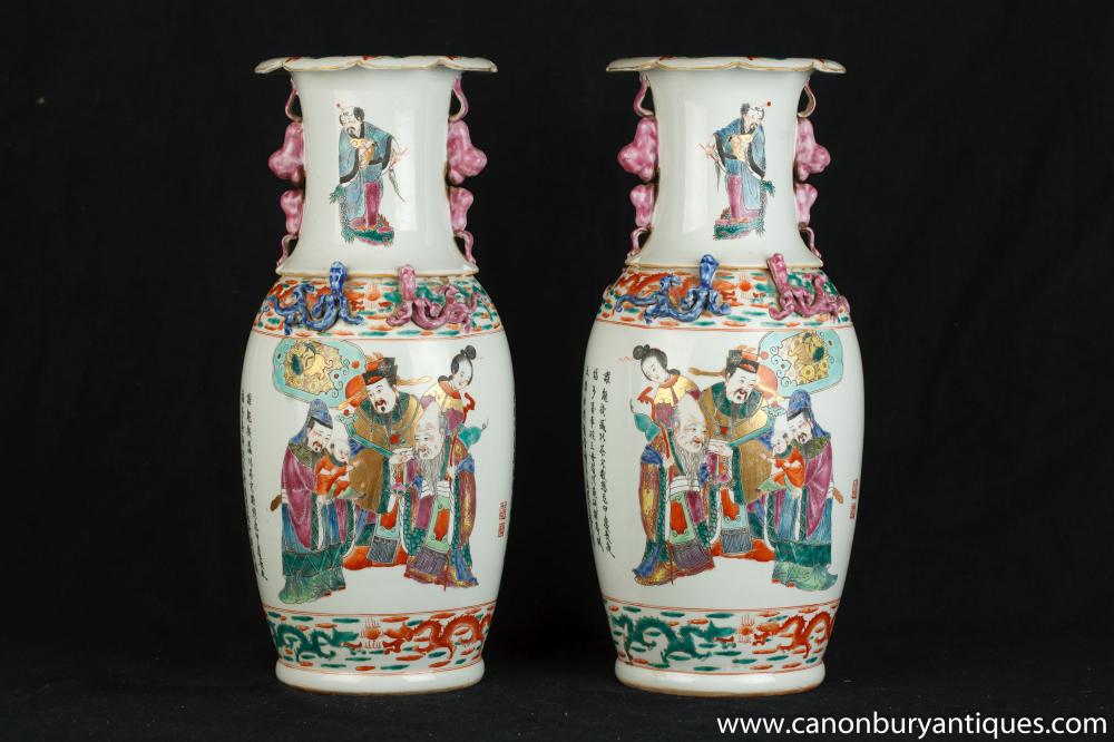 Pair Chinese Kangxi Porzellan-Vasen Urnen Ters