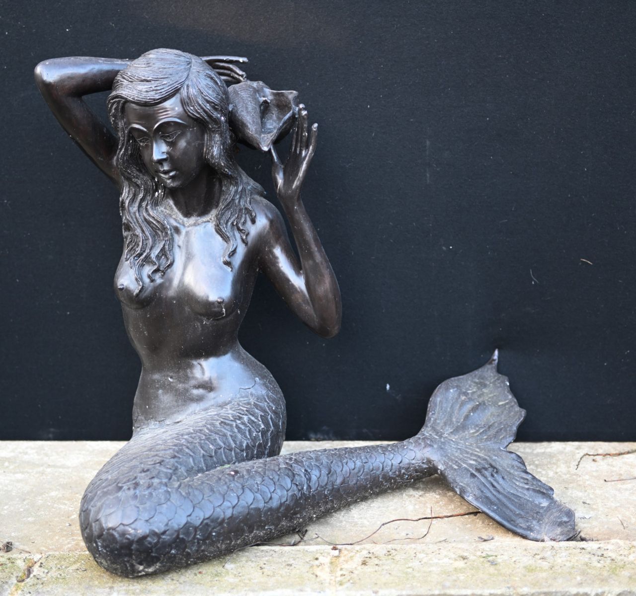 Bronzene Meerjungfrau-Brunnen-Gartenstatue, weibliche Sirenenfigur