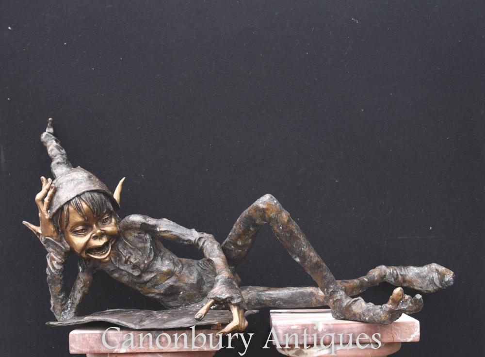 Große, freche Koboldstatue aus Bronze, Fairey Celtic Elph