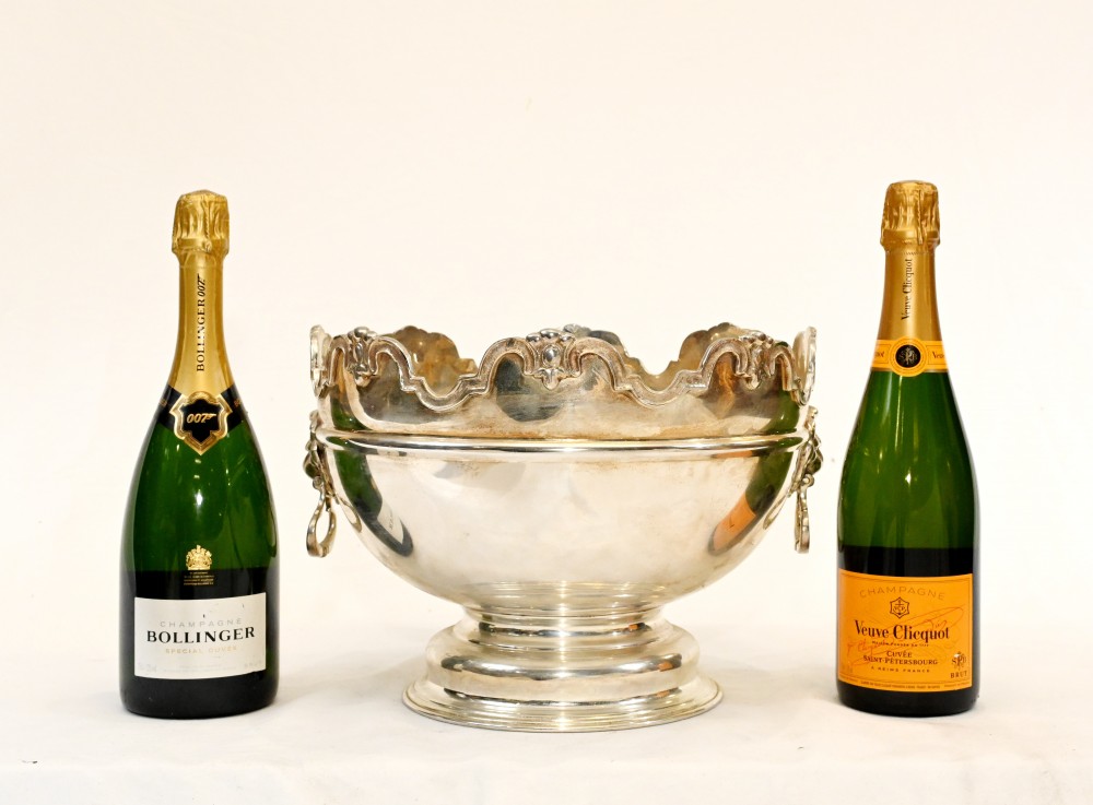 Monteith Punch Bowl, versilberter Champagner- und Weinkühler 